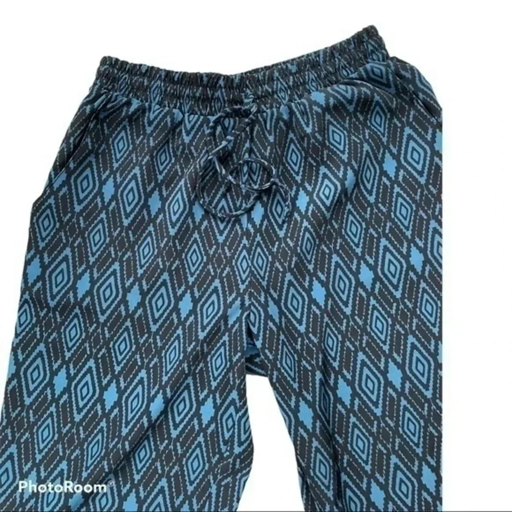 Forever21 loose fit pants size Small black&green